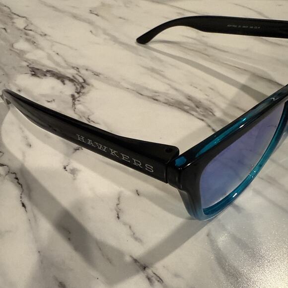 Hawkers 4B/F02 Sunglasses Black Fade Blue Polarized READ - Picture 2 of 8
